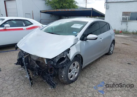 2017 Kia Forte Lx z USA, uszkodzony, nr VIN KNAFK5A85H5677725